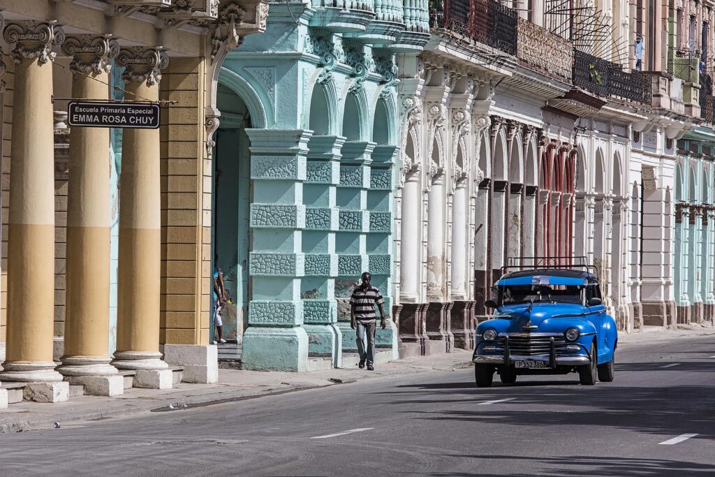 A classic American car along the PASEO DE MARTI also known as the PRADO - HAVANA, CUBA