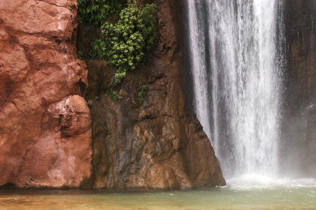 DEER CREEK FALLS at mile 136 is truly one of natures wonders - GRAND CANYON NATIONAL PARK, ARIZONA
