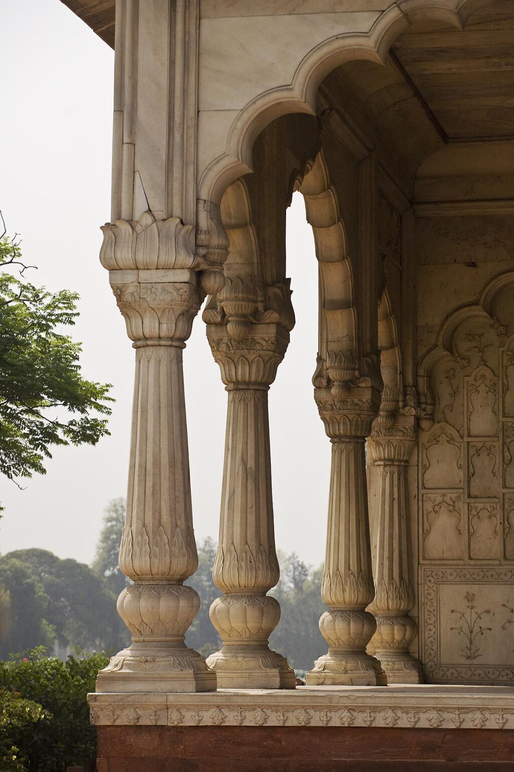MARBLE PILLAR and archway inside the RED FORT or LAL QILA which was built by Emperor Shah Jahan in 1628 - OLD DELHI, INDIA