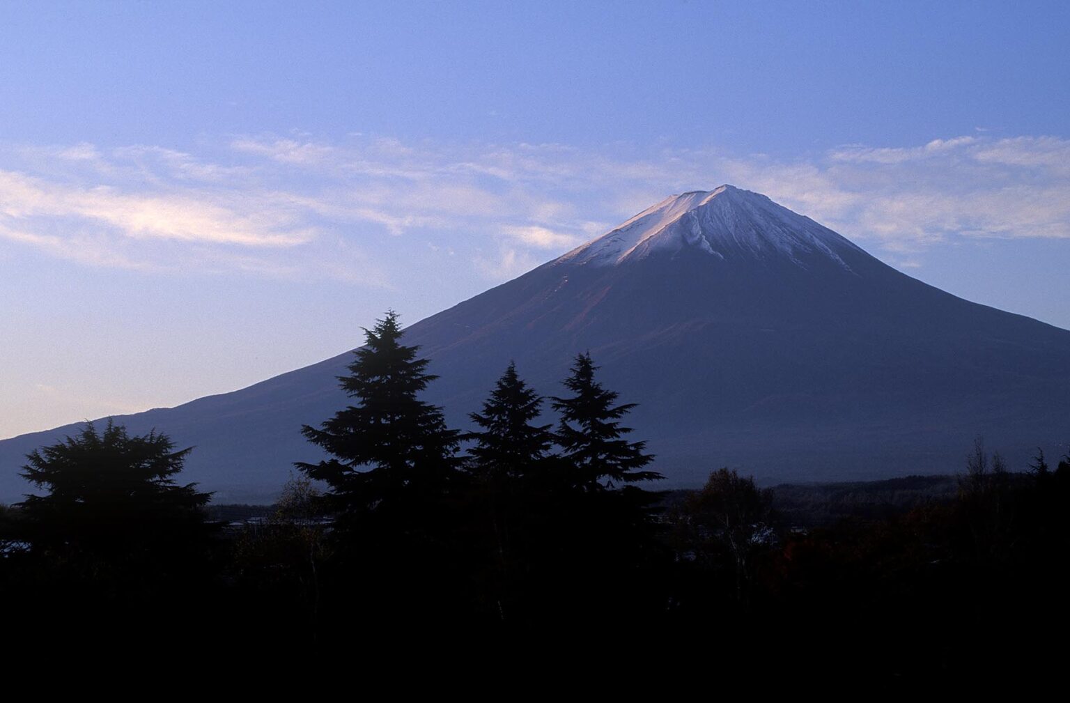 Sunrise on MOUNT FUJI which is considered sacred by the JAPANESE - FUJI HAKONE-IZU NATIONAL PARK