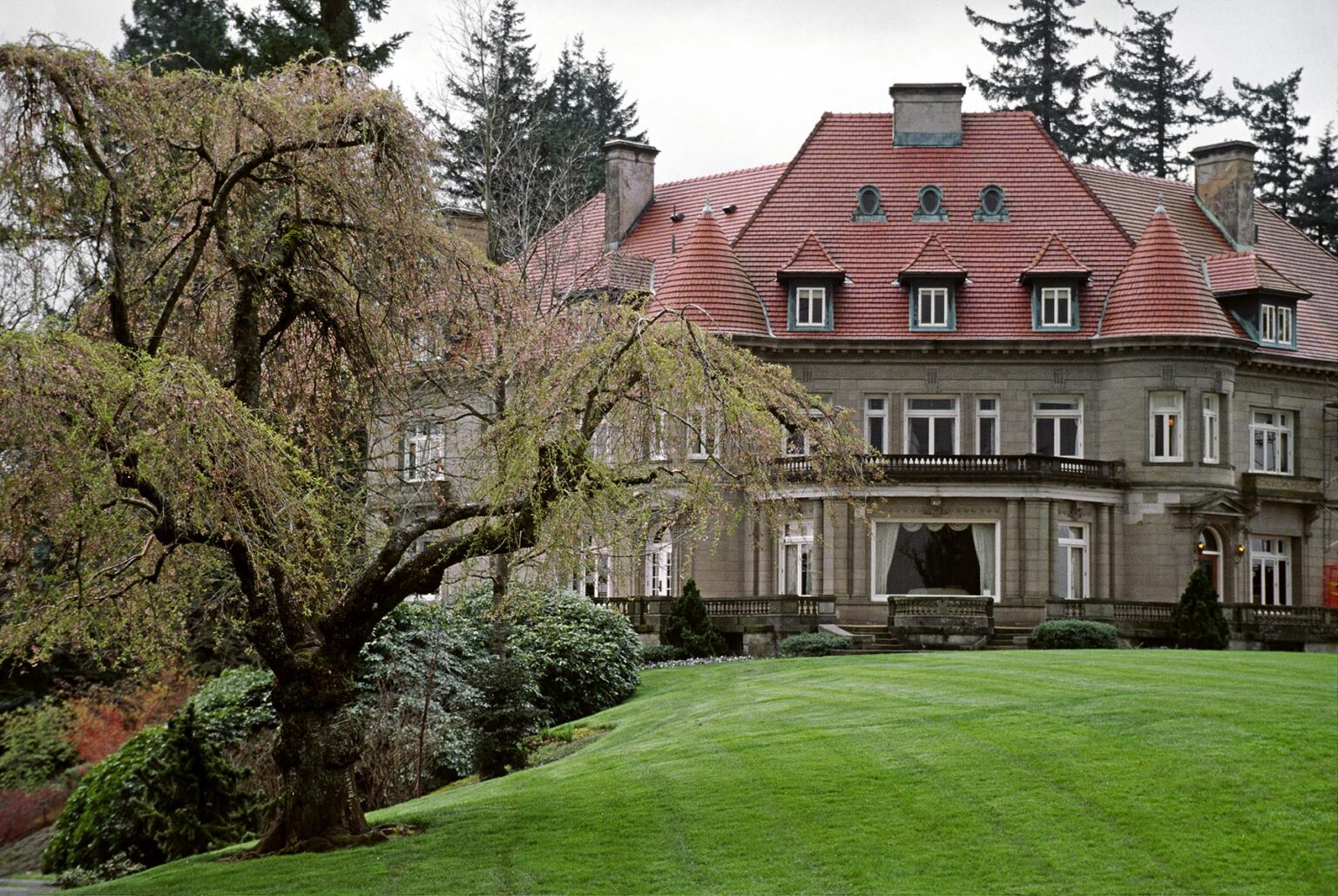 The PITTOCK MANSION in PORTLAND was built by Georgiana & Henry Pittock in 1914 - OREGON