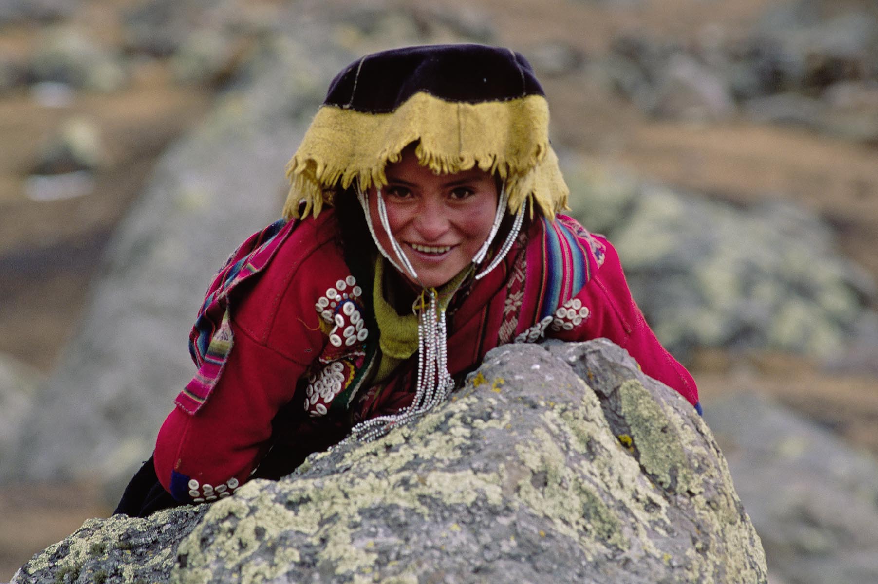Young QUECHUA beauty calls the high Altiplano near AUZANGATE home - PERUVIAN ANDES