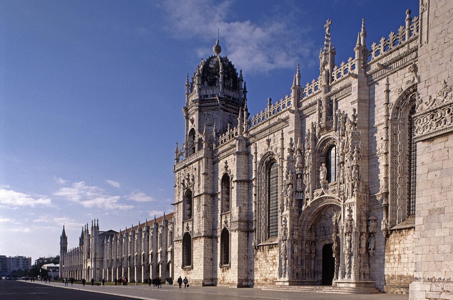 The gigantic CHURCH of the MONASTERY OF JERONIMOS in the BELEM DISTRICT - LISBON, PORTUGAL