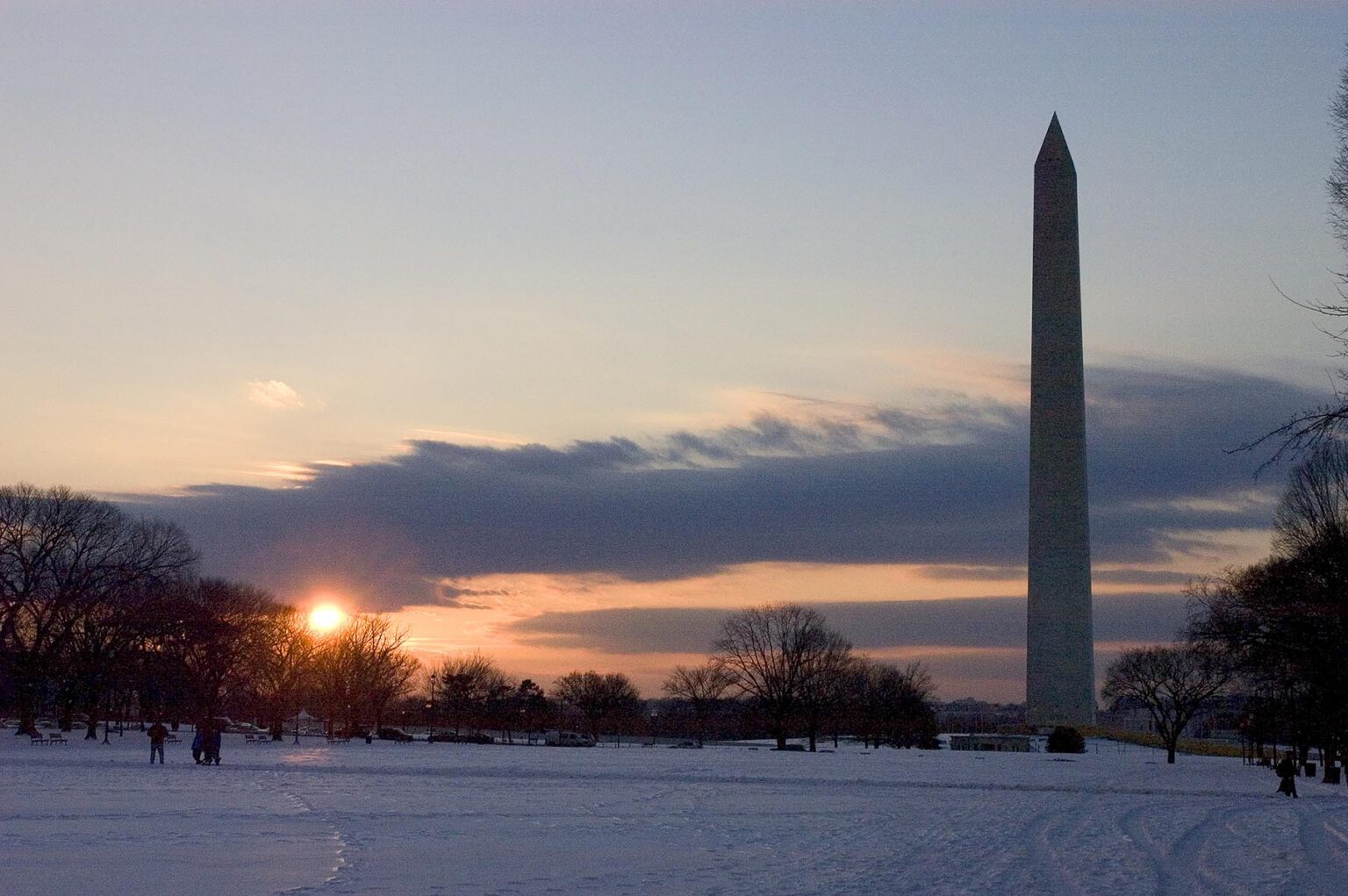 Sunset on the 555 foot WASHINGTON MONUMENT honoring PRESIDENT GEORGE WASHINGTON - WASHINGTON DC, USA