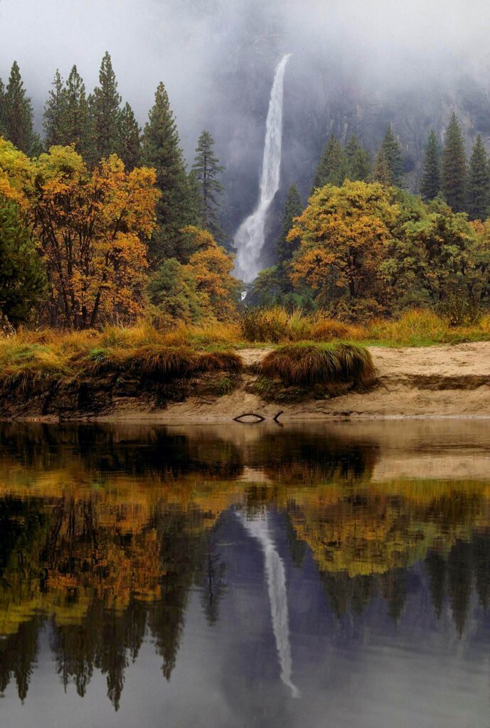 YOSEMITE FALLS - YOSEMITE NATIONAL PARK, CALIFORNIA