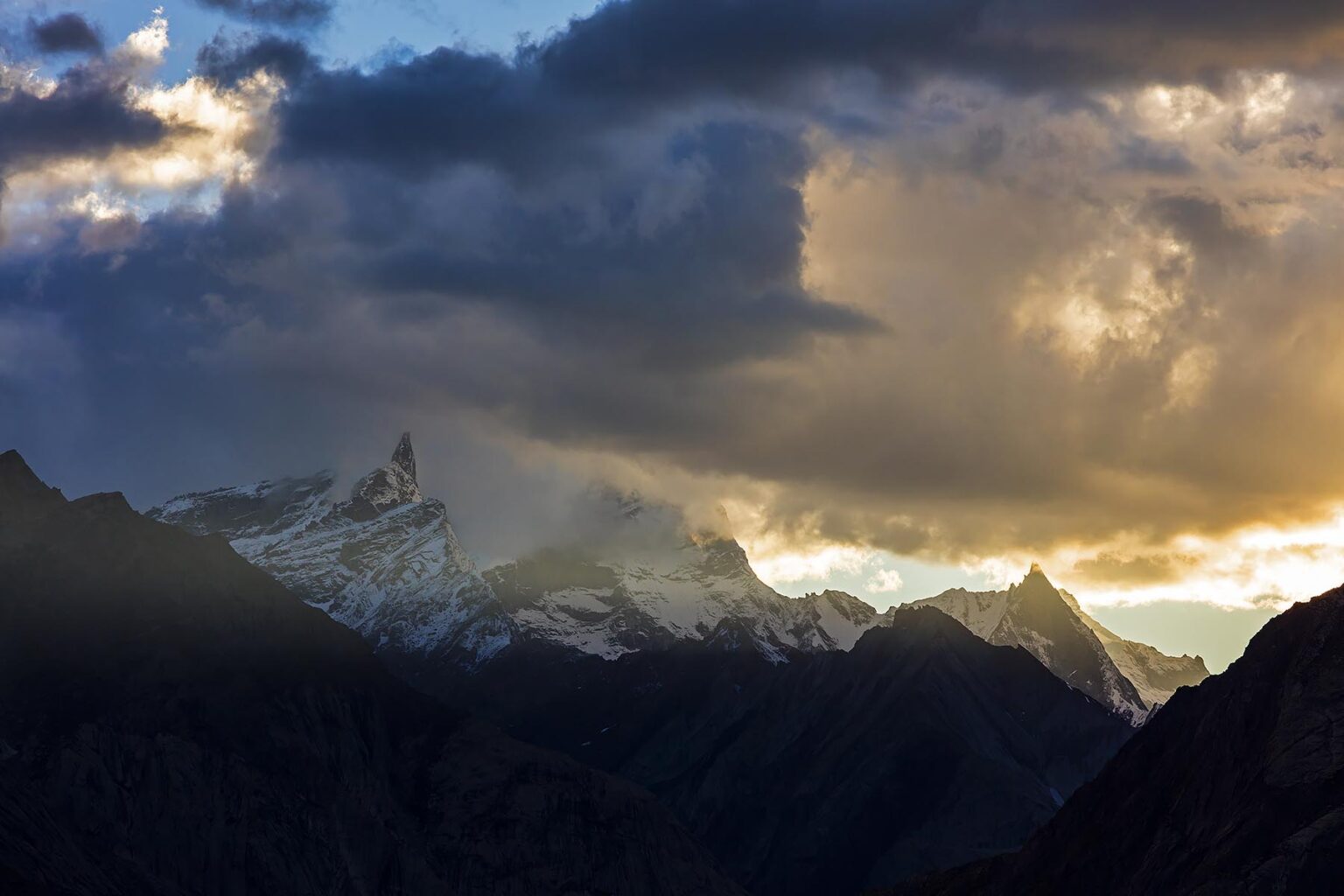 The massive himalayan peaks of NUN and KUN are 23,409 feet high at sunset - ZANSKAR, LADAKH, INDIA