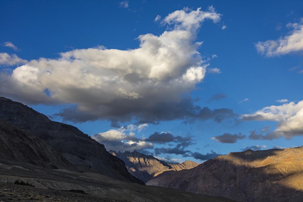 HIMALAYAN PEAKS rising above the STOD RIVER VALLEY - ZANSKAR, LADAKH, INDIA