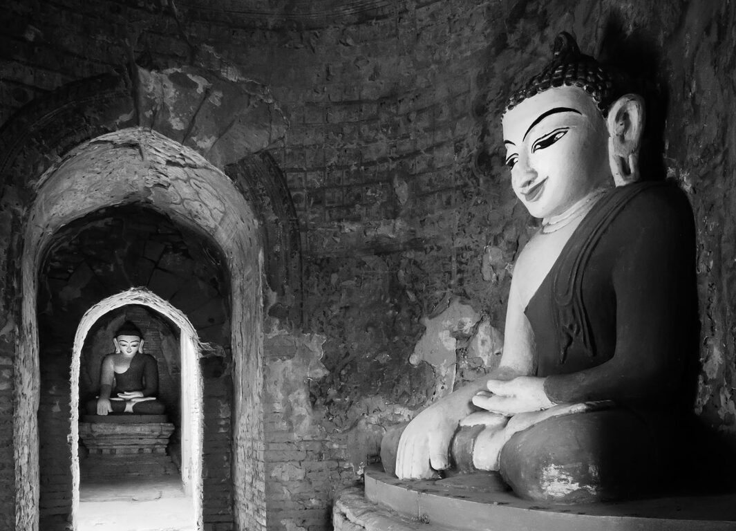 The PAYA NDA ZU GROUP of stupas are intimate and have good lighting on the BUDDHA STATUES within - BAGAN, MYANMAR
