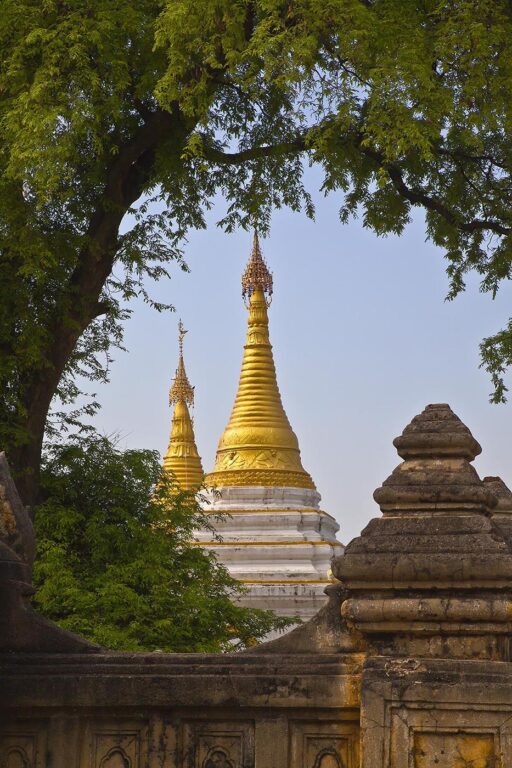 HTILAINGSHIN PAYA in historic INWA dates to the BAGAN period - MYANMAR