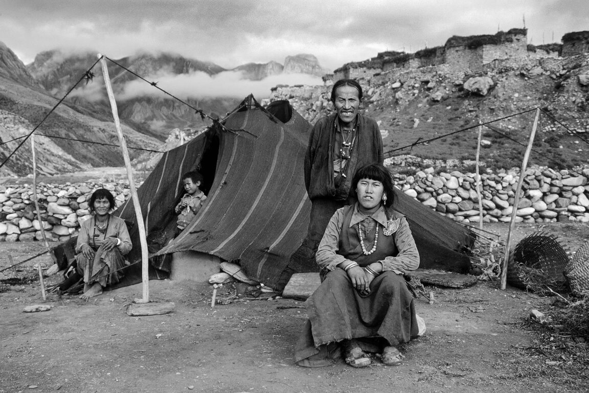 DOLPO FAMILY of the Amchi Lama with their TENT HOUSE in front of CHHARKA VILLAGE - DOLPO DISTRICT, NEPAL
