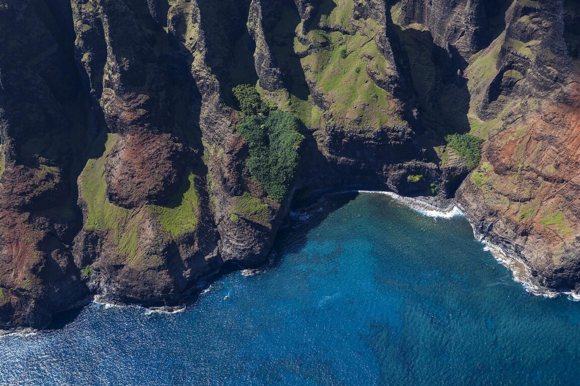 The NA PALI COAST is one of the greatest hiking destinations in the world - KAUAI, HAWAII