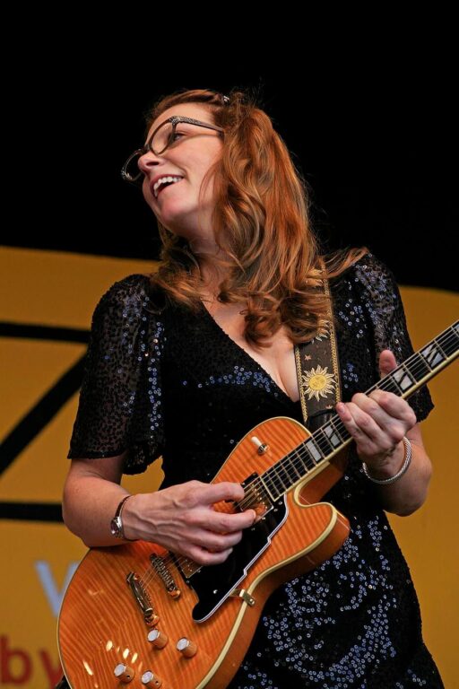 SUSAN TEDESCHI sings and plays guitar at the 2009 MONTEREY JAZZ FESTIVAL - CALIFORNIA